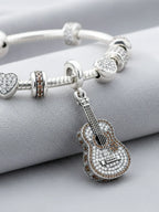 La Guitarra - Charm en Plata Esterlina con Piedras Brillantes
