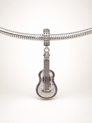 La Guitarra - Charm en Plata Esterlina con Piedras Brillantes